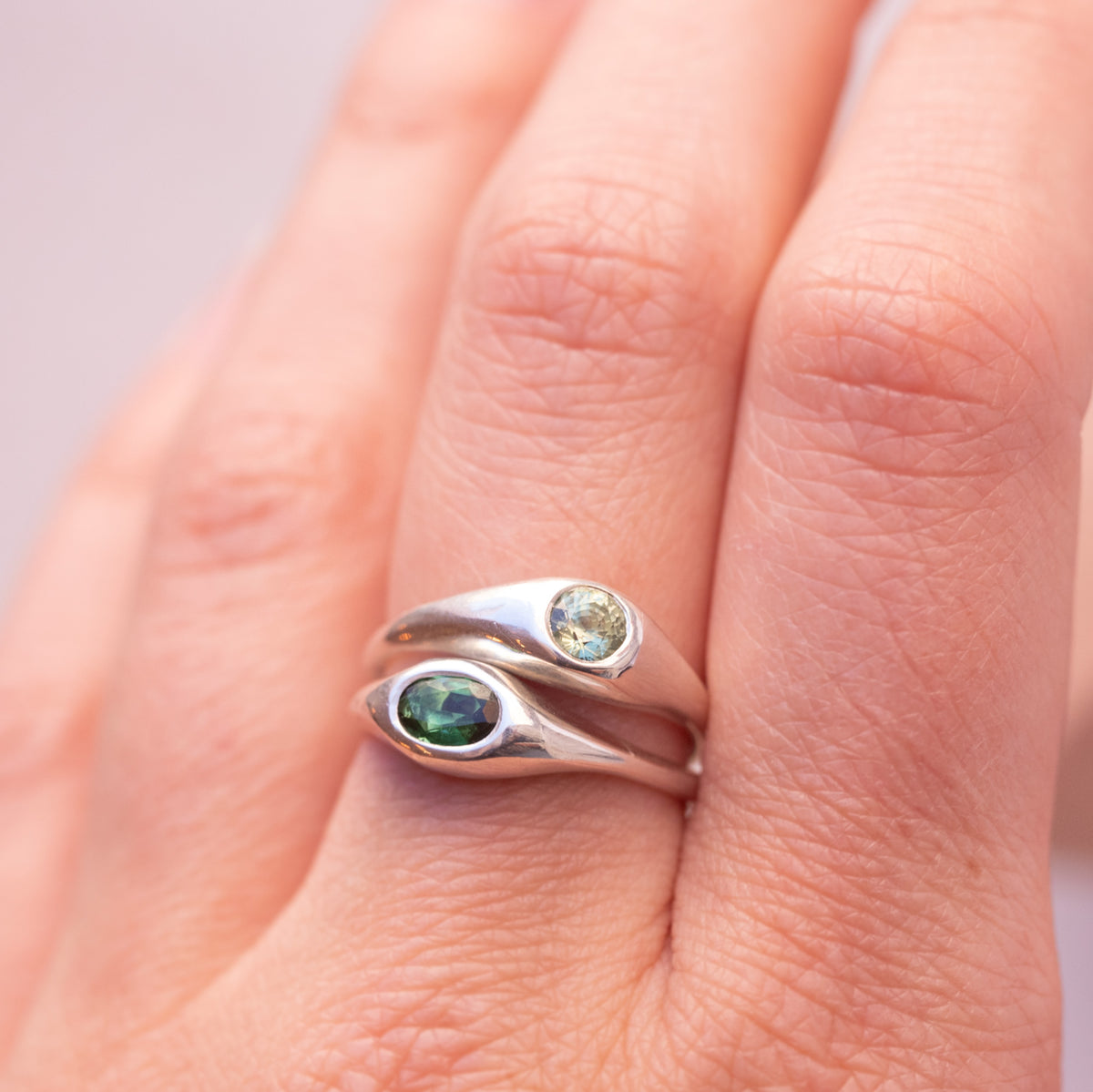 Silver Bold Bonbons - Green sapphire