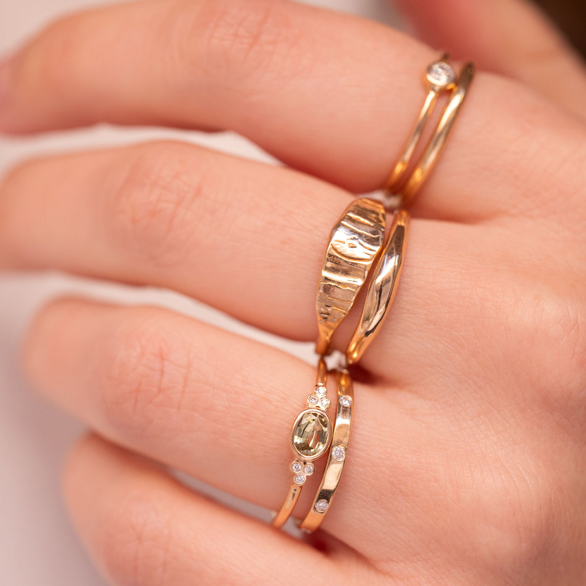 Les Vivants – Curves Mini Ring