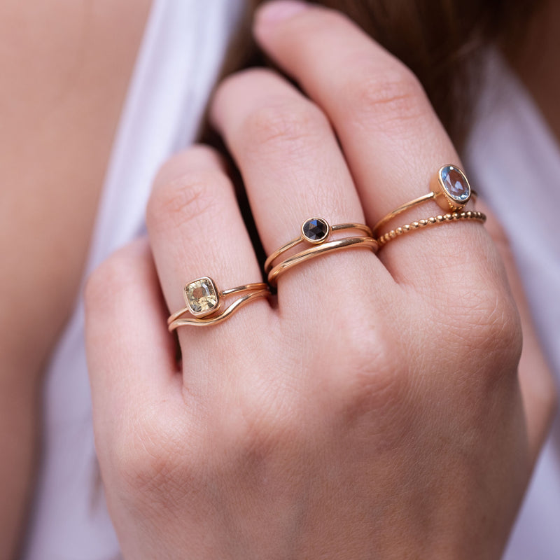 Les Bonbons - Light Yellow-Green Sapphire