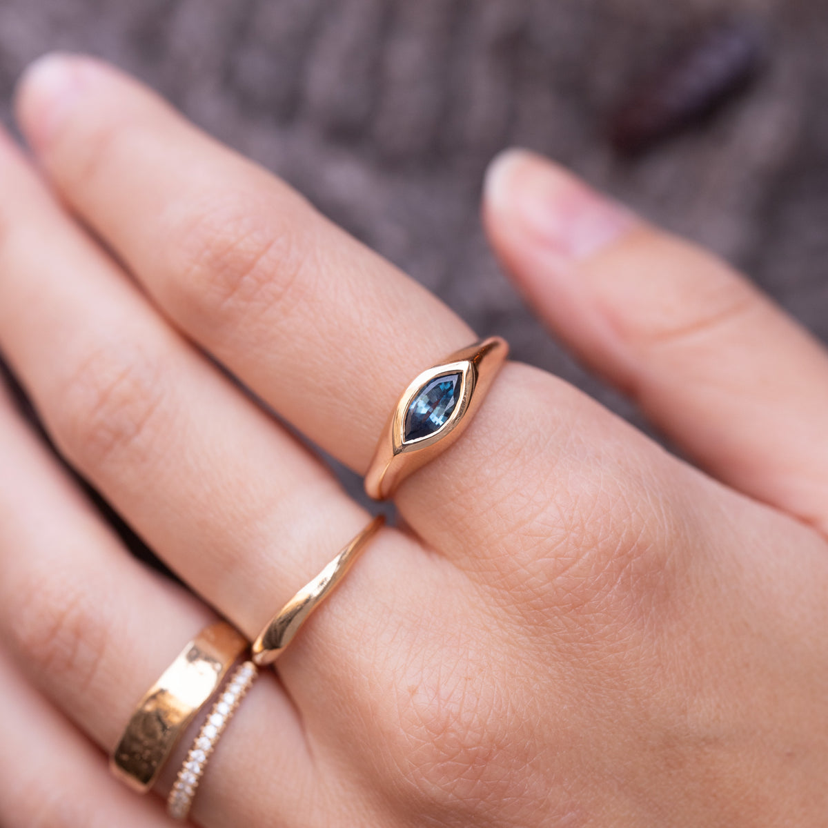 Chunky Eye - Seafoam Blue Sapphire