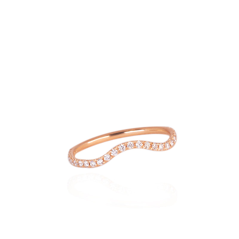wedding ring in 18k gold with 27 diamonds