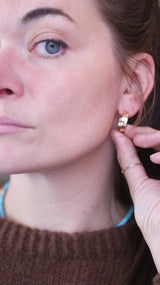 Les Vivants - Curves gold hoops