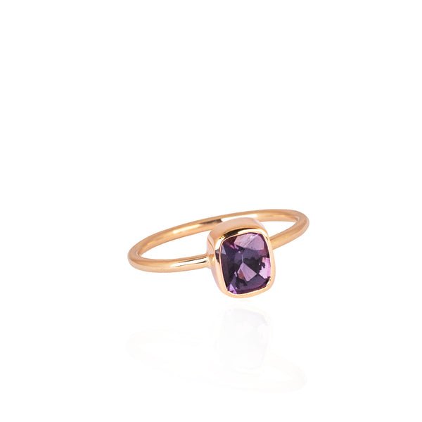 spinel gold ring