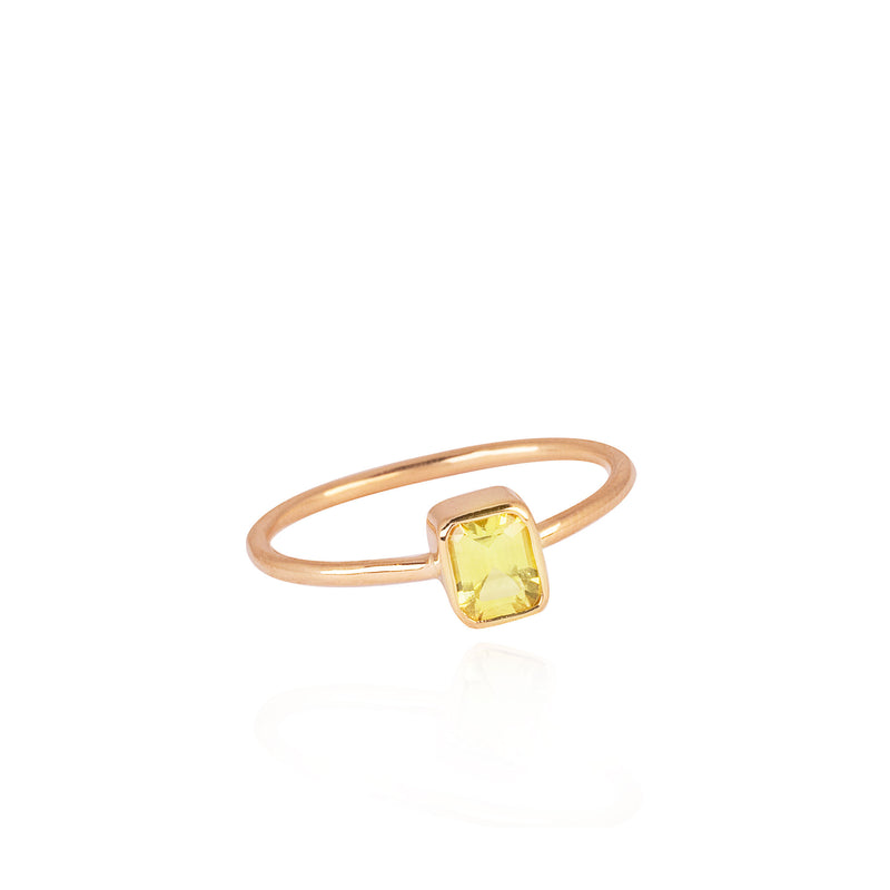 gold ring yellow sapphire from caroline hjerpe