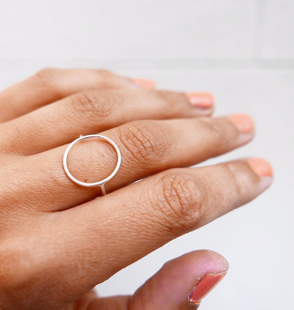 Silverring with circle